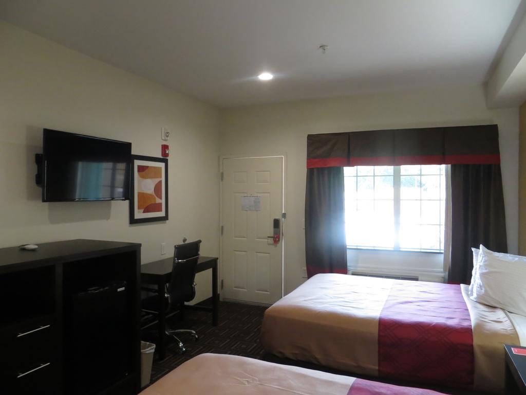 Econo Lodge Inn & Suites Houston Nw-Cy-Fair Jersey Village Exterior photo