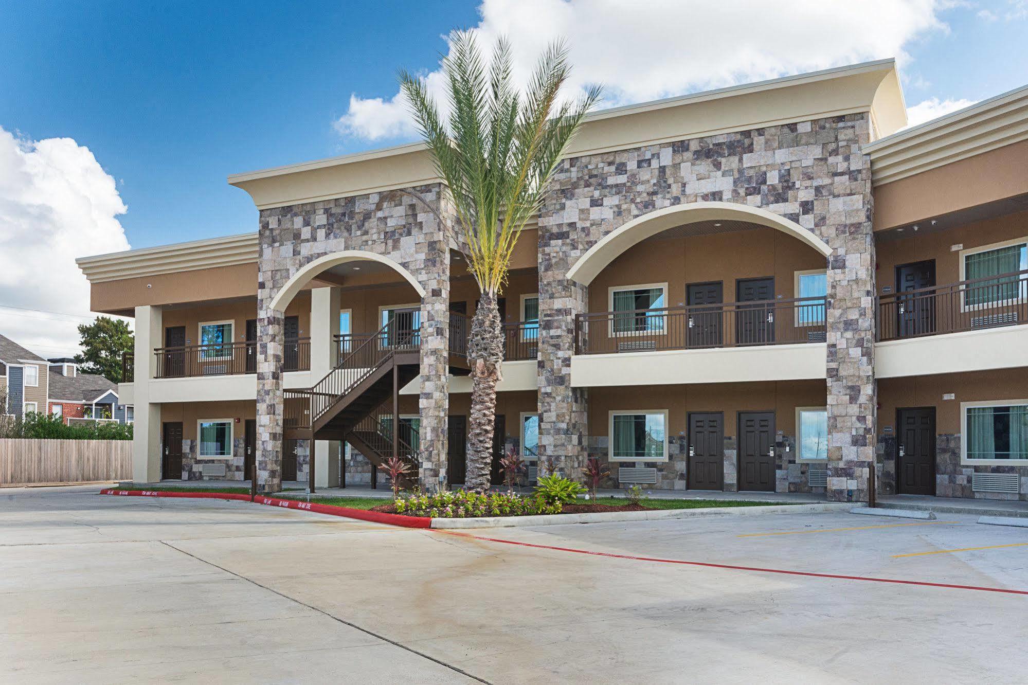Econo Lodge Inn & Suites Houston Nw-Cy-Fair Jersey Village Exterior photo